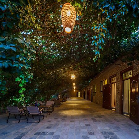 Dunhuang Hu Yang Inn Екстер'єр фото